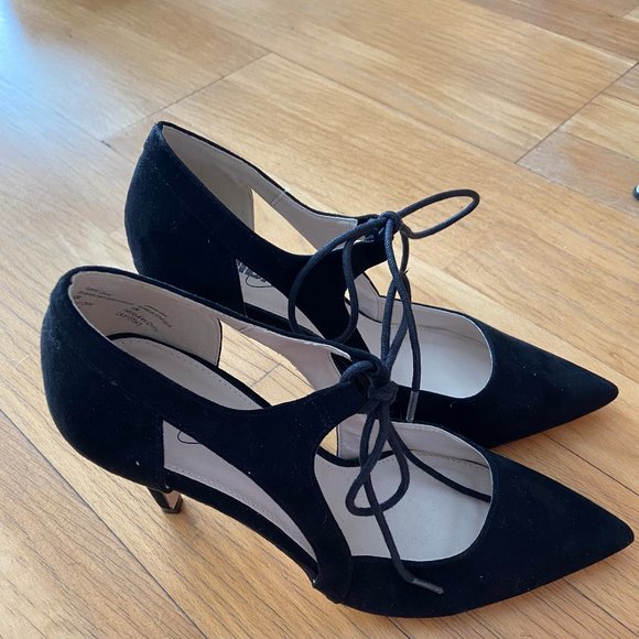 Black Tie Up Heels - Picture 2 of 3